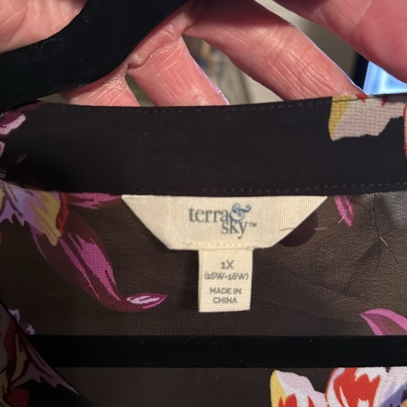 Terra Sky Blouse Womens 1X Floral sheer pleated button down ruffles romantic - Picture 7 of 11